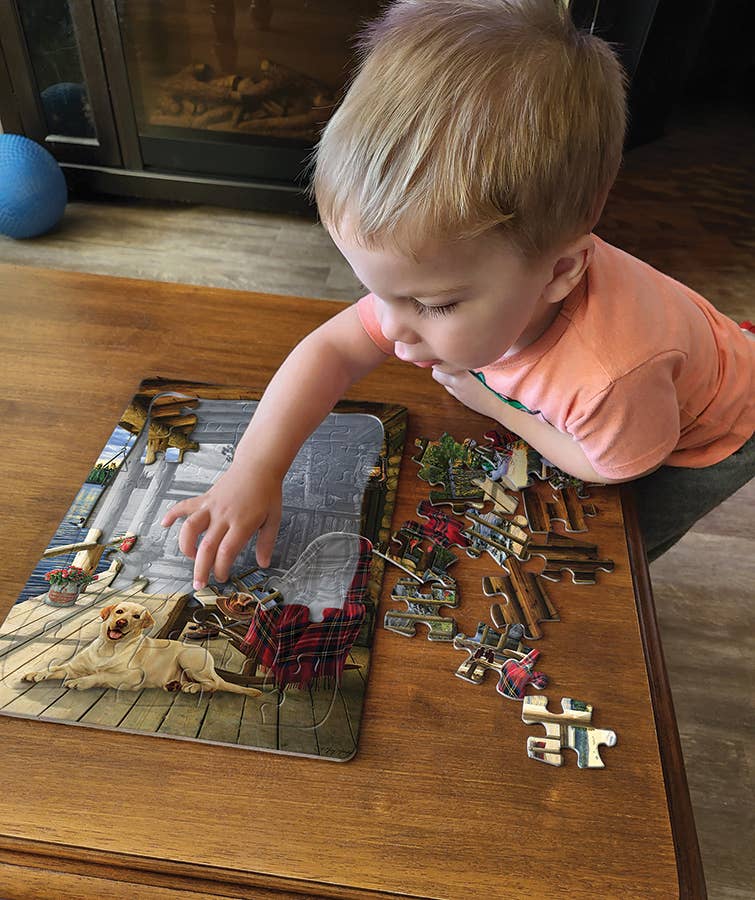 Lake Cabin Labrador (tray) 35pc puzzle