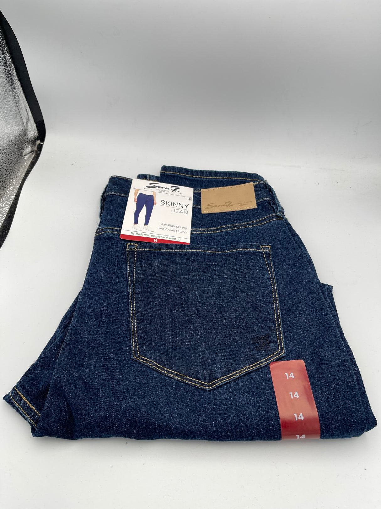 Seven 7 Jeans