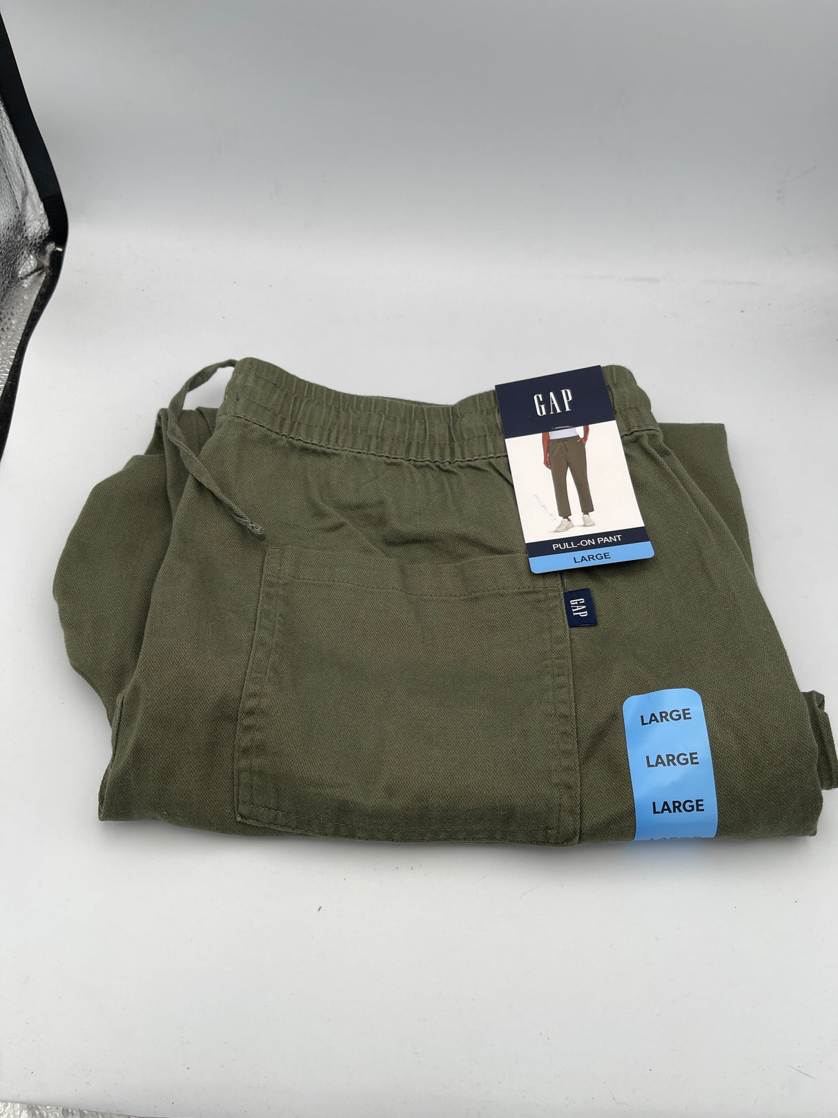 Women Gap pull on Pants