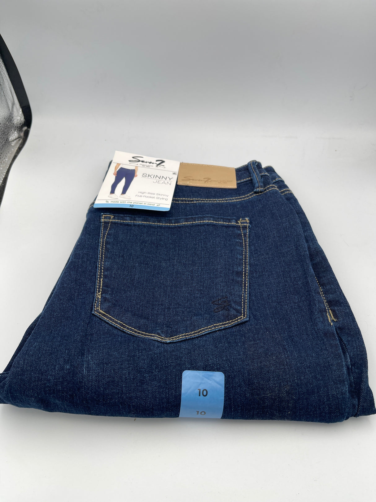 Seven 7 Jeans