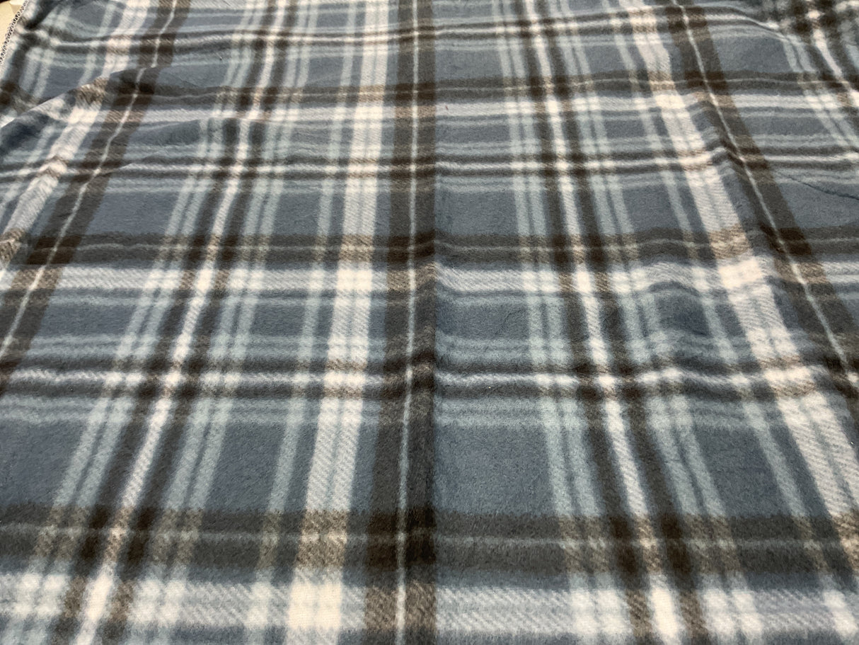 27" x 40" Assorted Pattern Cozy Pet Blanket