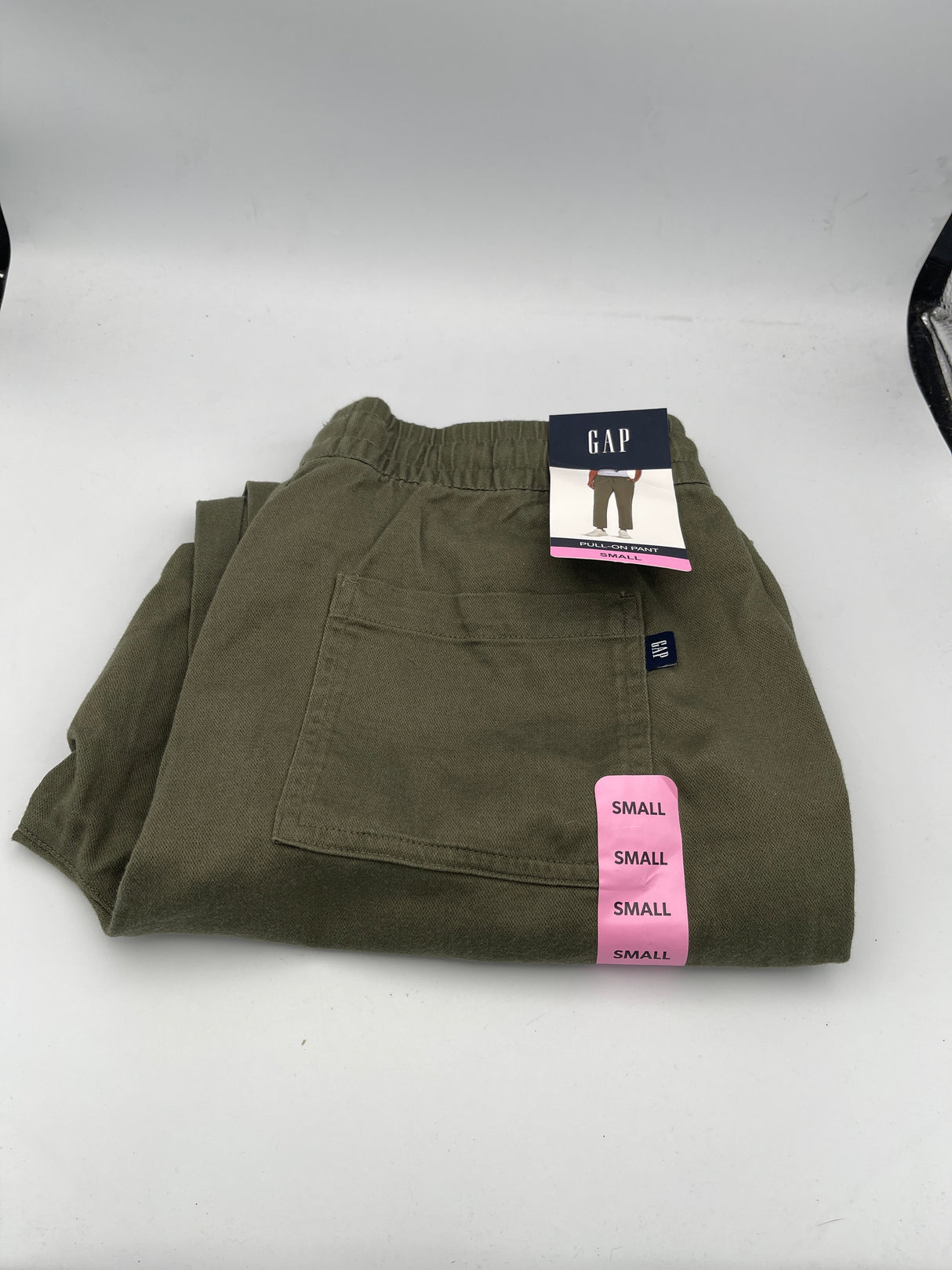 Women Gap pull on Pants