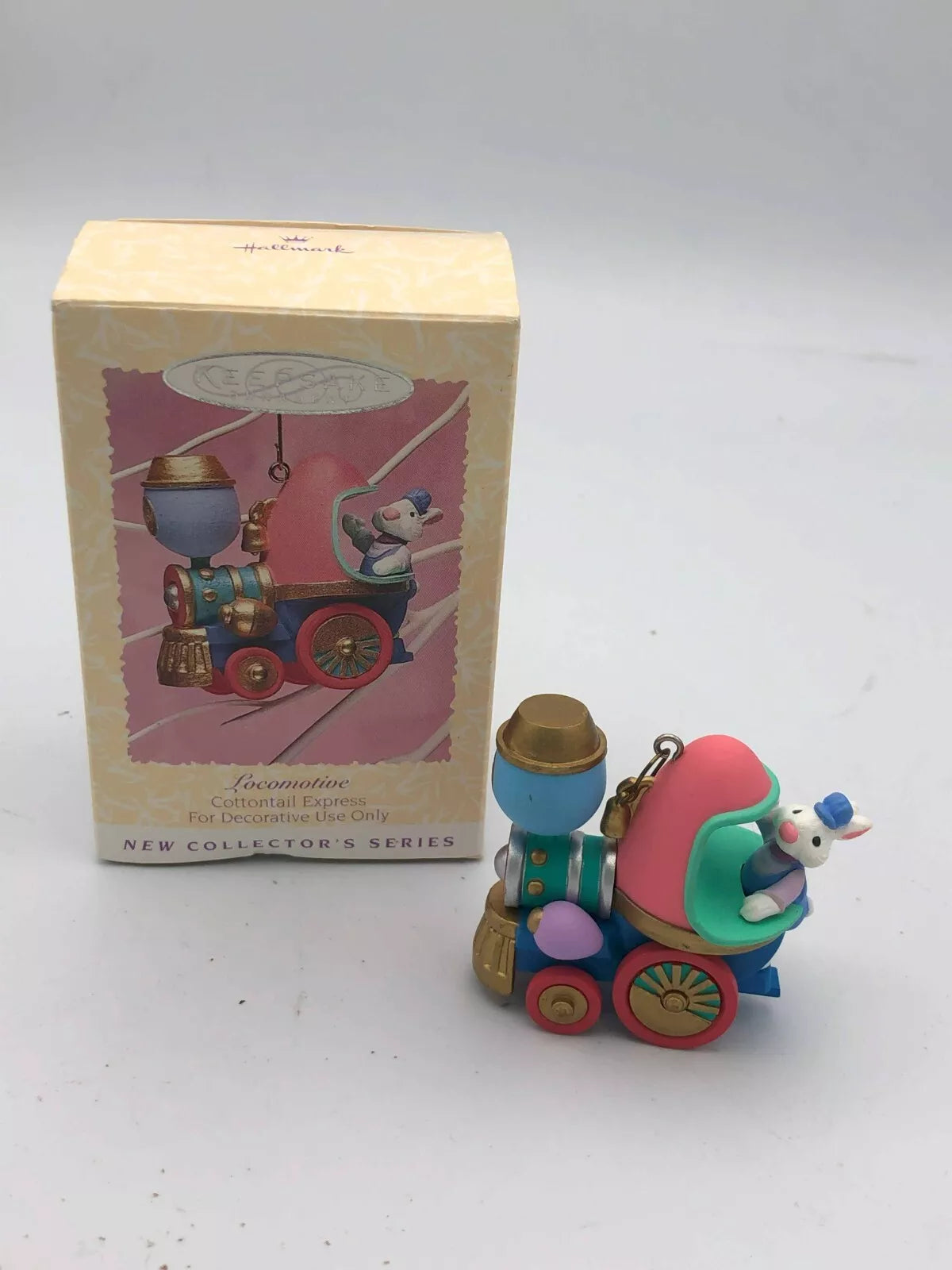 Hallmark Keepsake Ornament VTG 1996 COTTONTAIL EXPRESSERIES LOCOMOTIVE