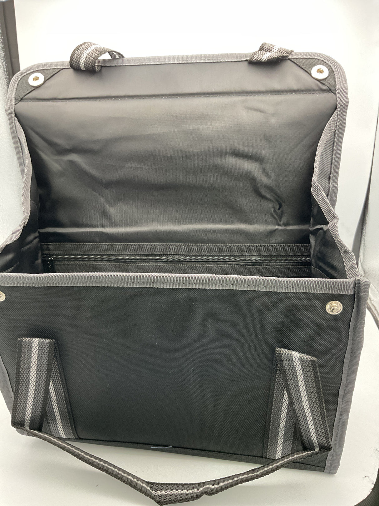 Thirty-One Hanging Car Organizer - Black Colorblock
