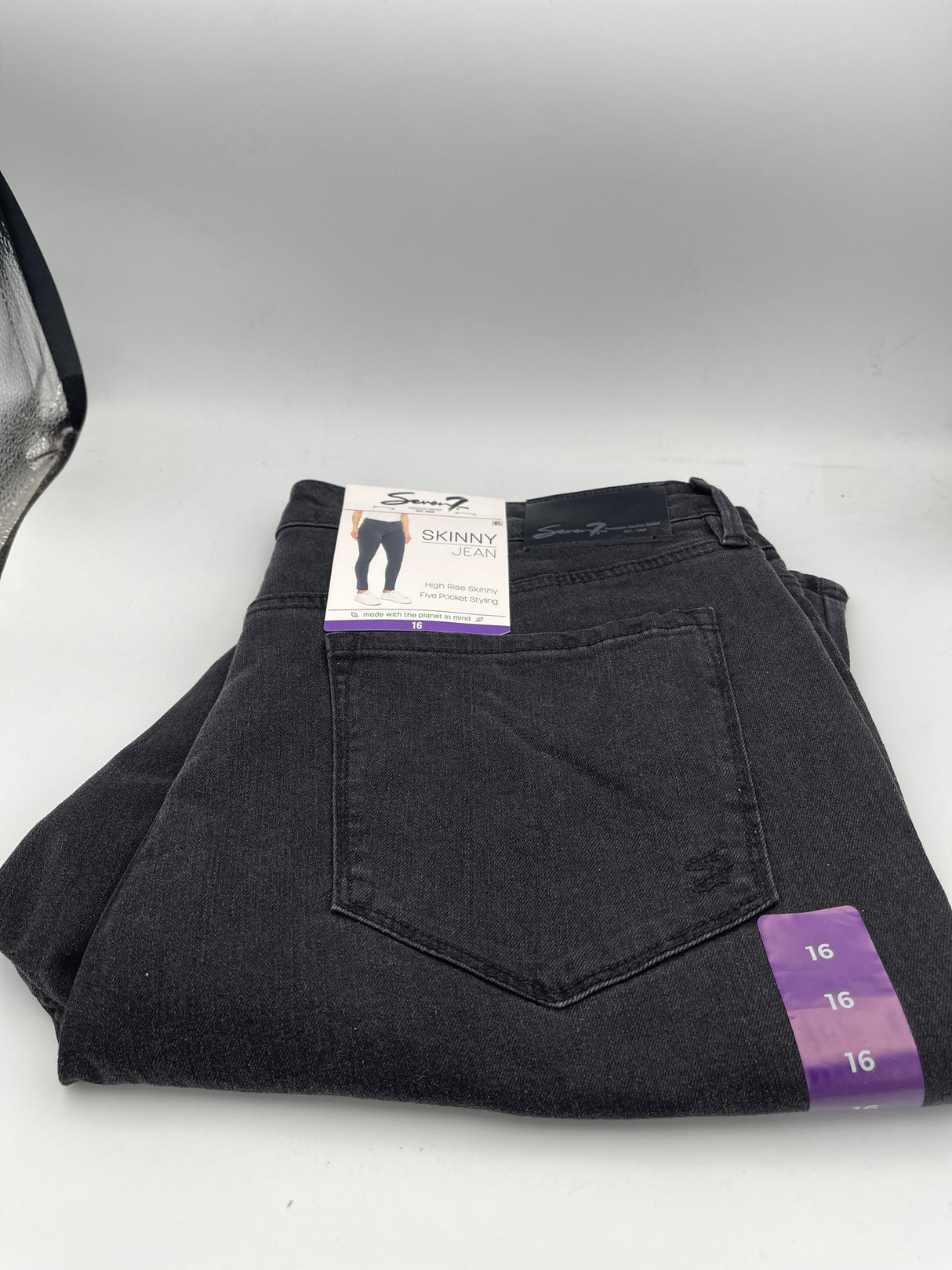 Seven 7 Jeans