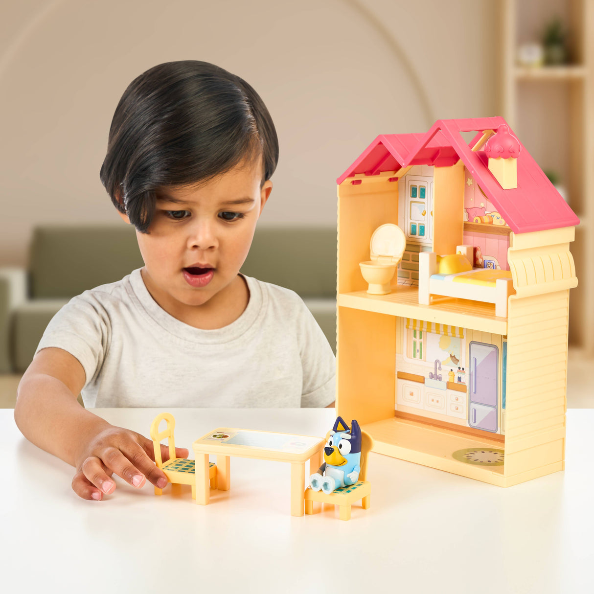 Moose Toys Bluey Mini Heeler Home Playset
